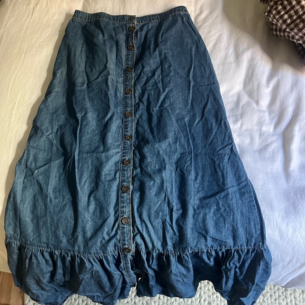 DR2 Denim Skirt with Buttons